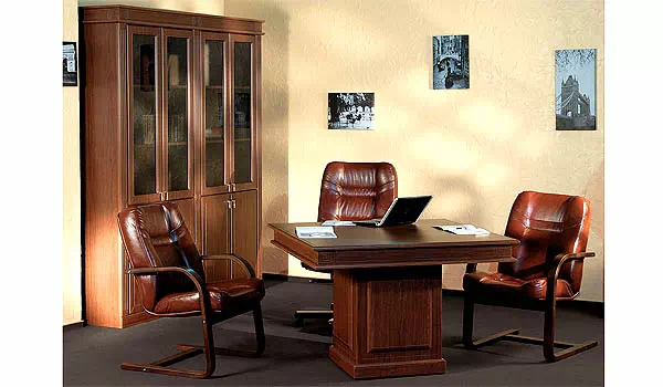 Конференц стол и шкаф для документов из серии мебели для директора Классик